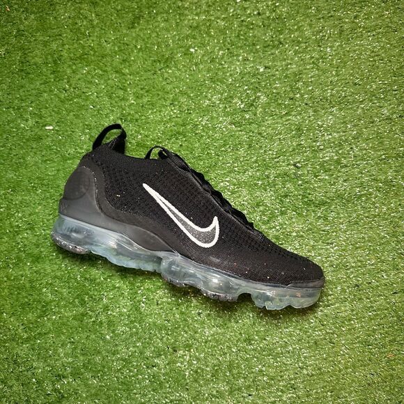 Nike Air Vapormax 2021 FK Flyknit Black Metallic Silver White DC4112-002 Wmns 8 - Picture 1 of 7